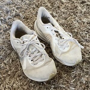 Nike Women's White Athletic Shoes size 6